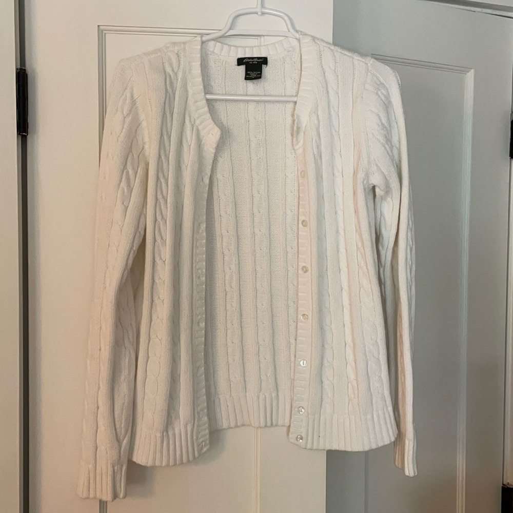 Eddie Bauer < cardigan